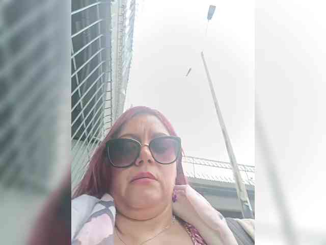 AlexaBrown12 webcam