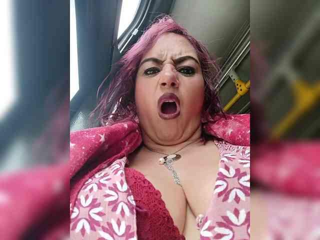 AlexaBrown12 Live Webcam on BongaCams