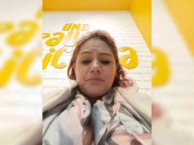 AlexaBrown12 webcam