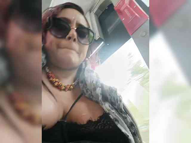 AlexaBrown12 webcam