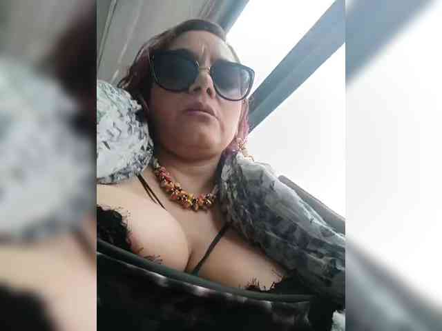AlexaBrown12 webcam