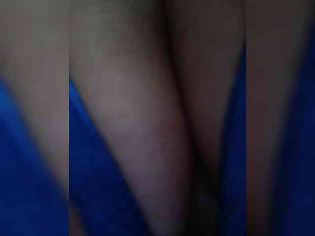 AlexaBrown12 webcam