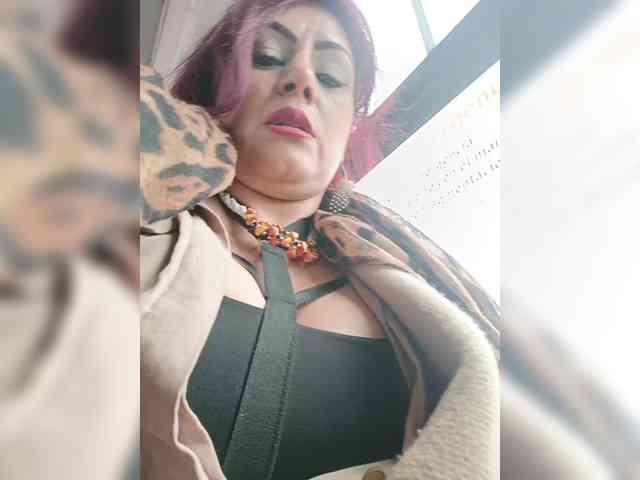 dirty chat room AlexaBrown12