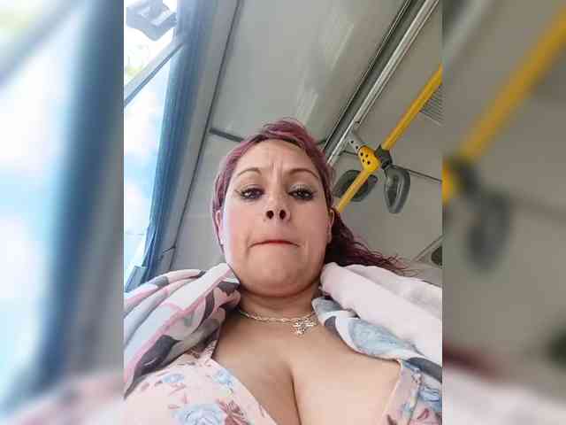 AlexaBrown12 webcam