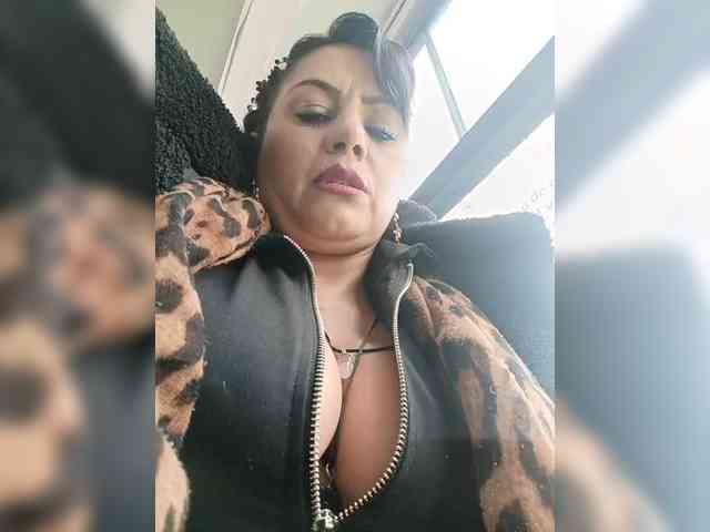 AlexaBrown12 webcam