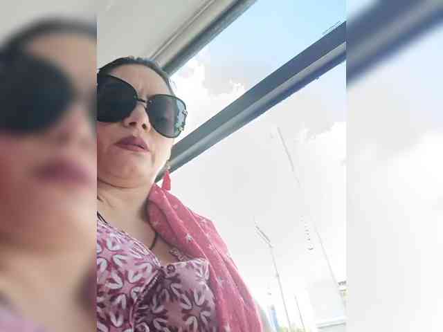 AlexaBrown12 webcam