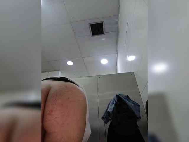 AlexaBrown12 webcam