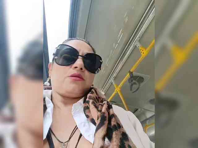 AlexaBrown12 webcam
