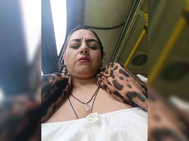 AlexaBrown12 webcam
