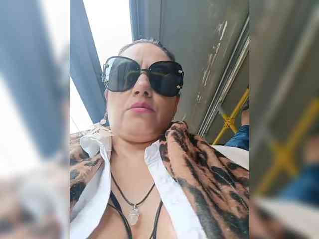 AlexaBrown12 webcam