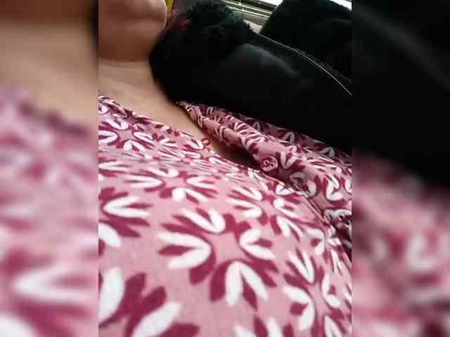 AlexaBrown12 webcam