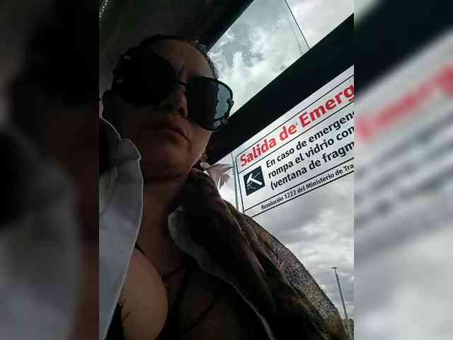 AlexaBrown12 webcam
