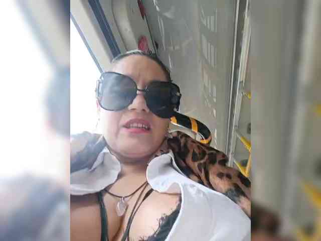 AlexaBrown12 webcam