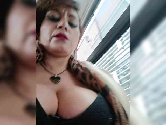 AlexaBrown12 AlexaBrown12