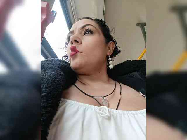 AlexaBrown12 webcam