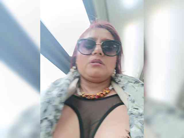 AlexaBrown12 webcam