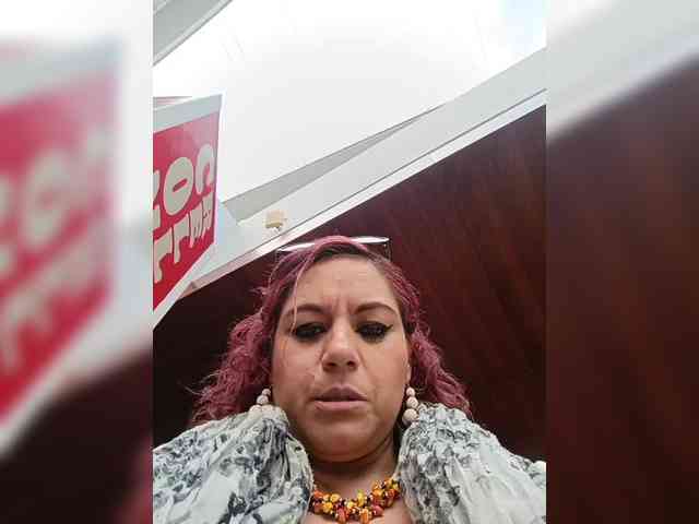 AlexaBrown12 webcam