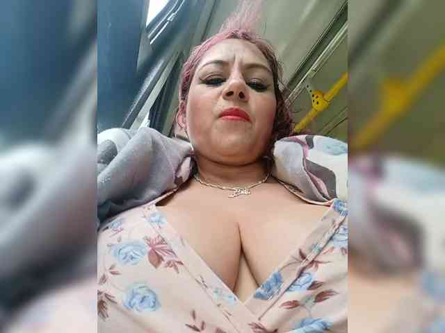 AlexaBrown12 webcam