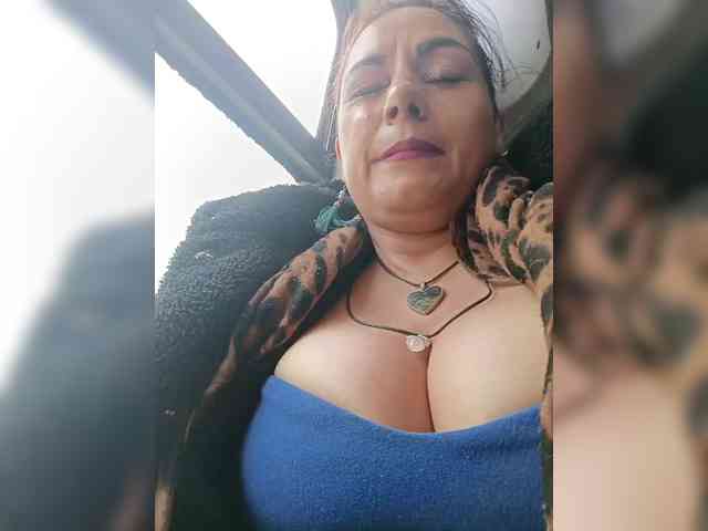 AlexaBrown12 AlexaBrown12