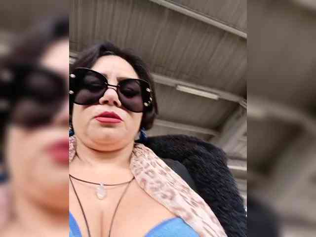 AlexaBrown12 webcam