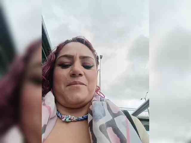 AlexaBrown12 webcam