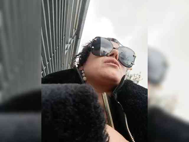AlexaBrown12 webcam