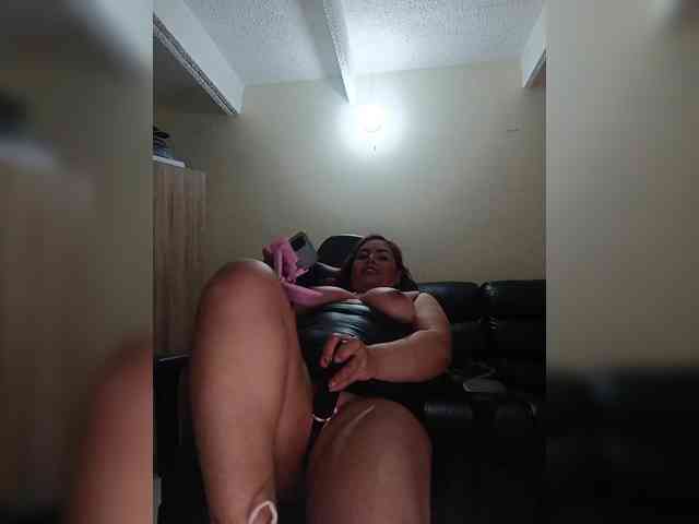 AlexaBrown12 webcam