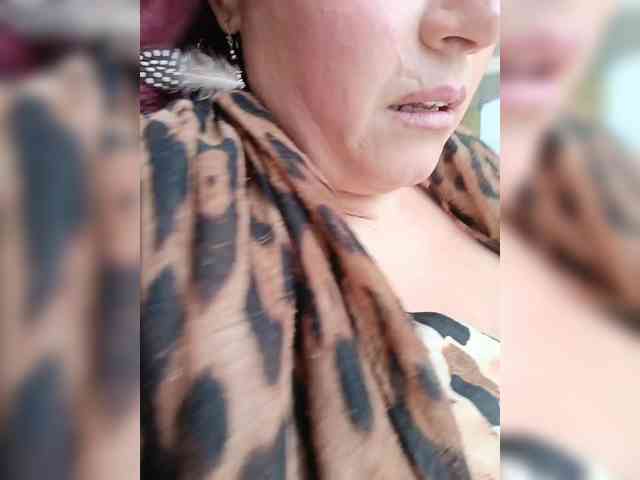 AlexaBrown12 webcam