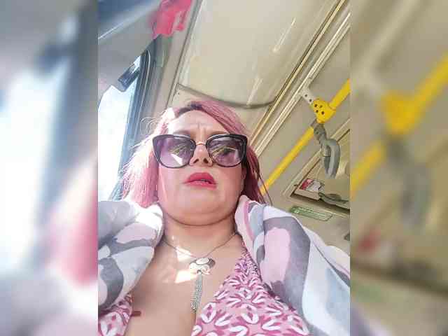 AlexaBrown12 webcam