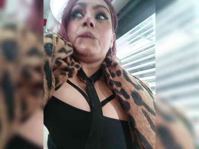 AlexaBrown12 webcam
