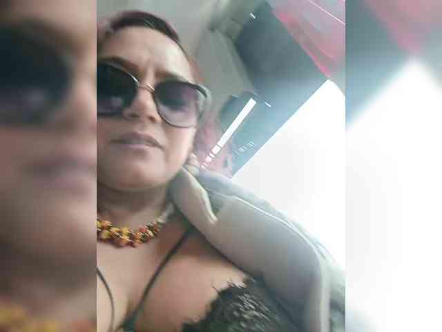AlexaBrown12 webcam