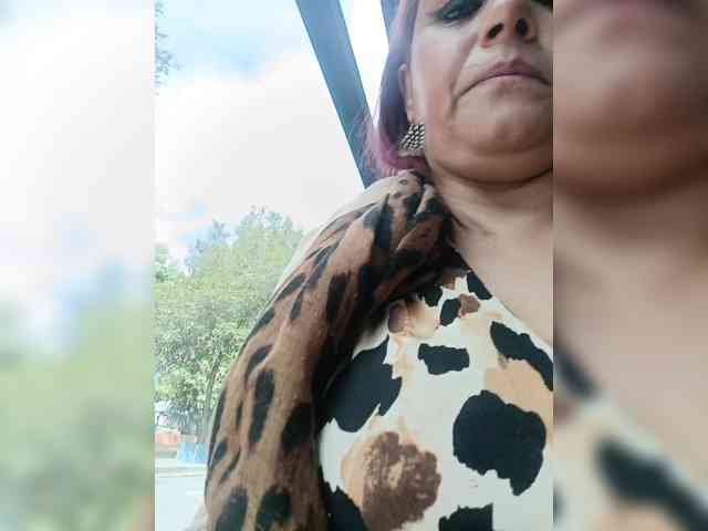 AlexaBrown12 webcam