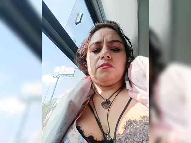 AlexaBrown12 AlexaBrown12