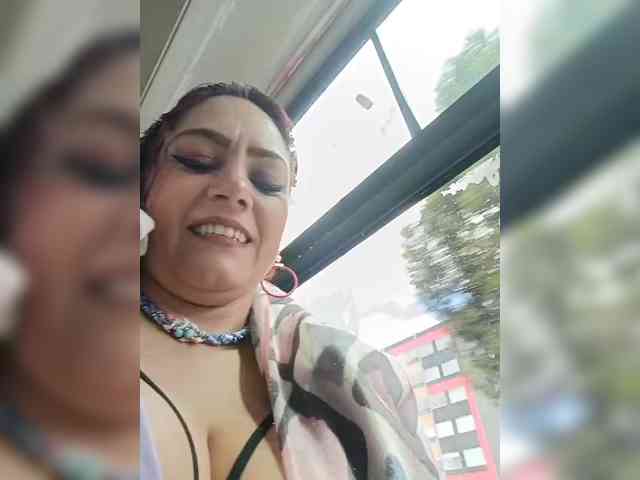 AlexaBrown12 webcam