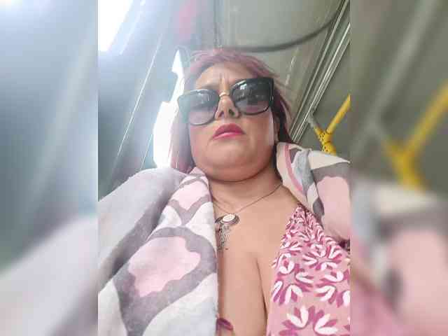 AlexaBrown12 webcam