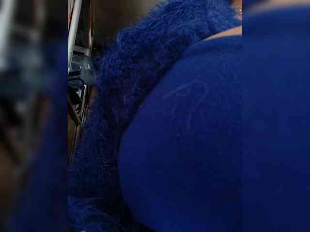 AlexaBrown12 webcam