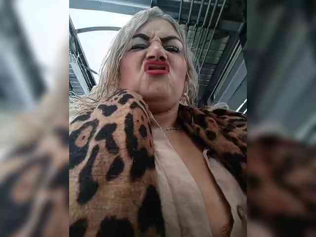 AlexaBrown12 AlexaBrown12