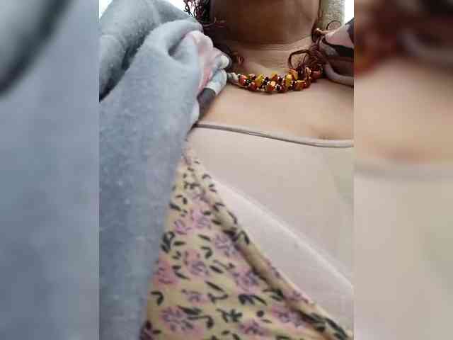 AlexaBrown12 webcam