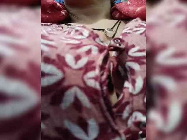 AlexaBrown12 webcam