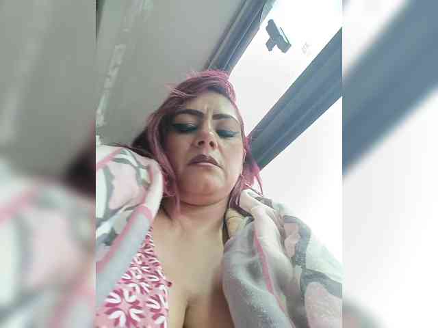 AlexaBrown12 webcam