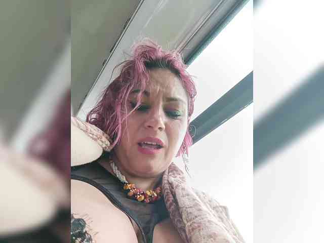 AlexaBrown12 webcam
