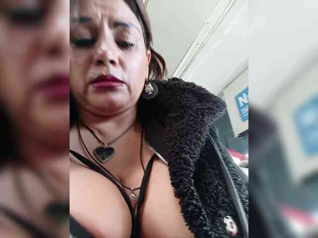 AlexaBrown12 AlexaBrown12