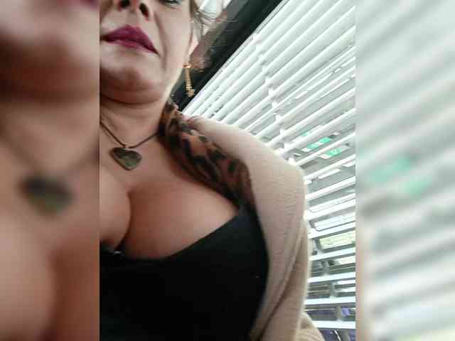 AlexaBrown12 AlexaBrown12