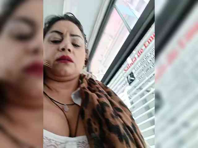 AlexaBrown12 AlexaBrown12