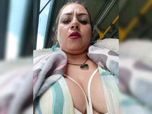 AlexaBrown12 AlexaBrown12