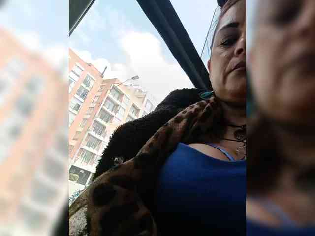 AlexaBrown12 AlexaBrown12