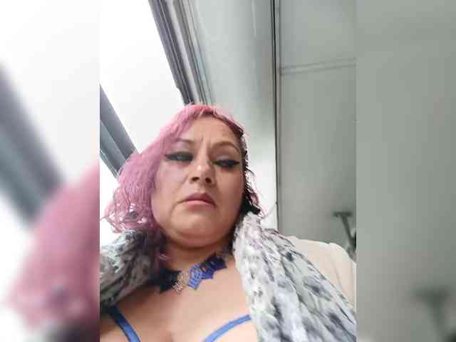 AlexaBrown12 webcam