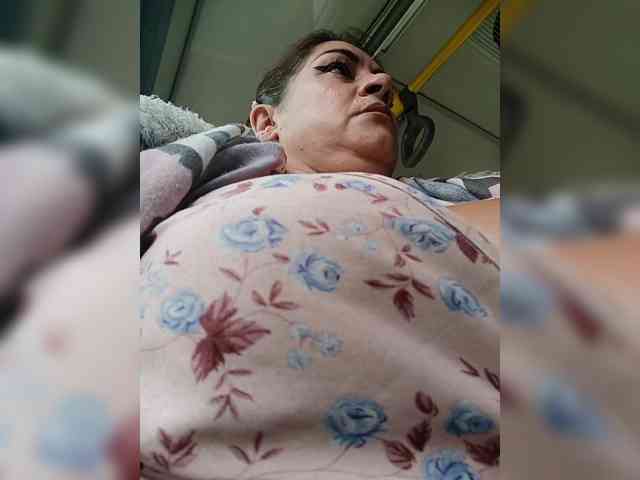 AlexaBrown12 Live Webcam on BongaCams