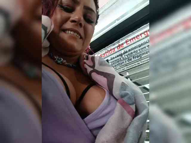AlexaBrown12 webcam