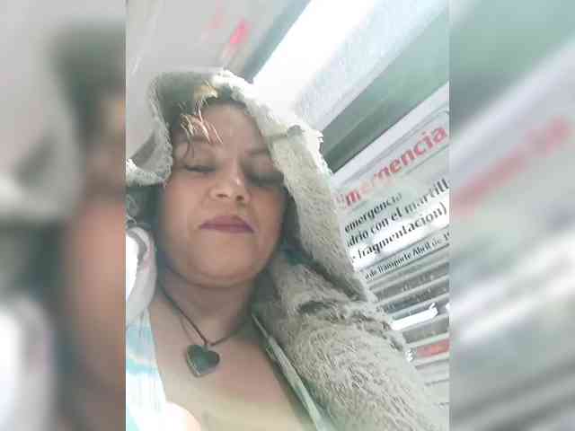 AlexaBrown12 AlexaBrown12